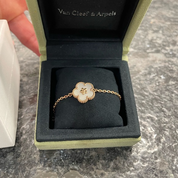 Van Cleef & Arpels 18K Rose Gold MOP Lucky Spring bracelet Plum Blossom - Picture 4 of 13